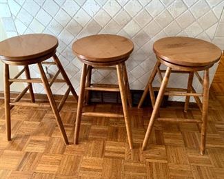 Amish Maple Swivel Bar Stools!