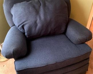 Fine Designs Blue Swivel Chair!