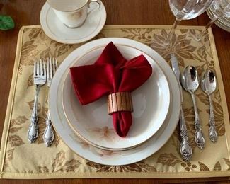 Oneida Community “Louisiana” Stainless Flatware
78 Piece Set!