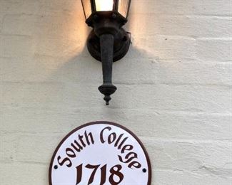 1718 South College is in Tyler's beloved Azalea District.