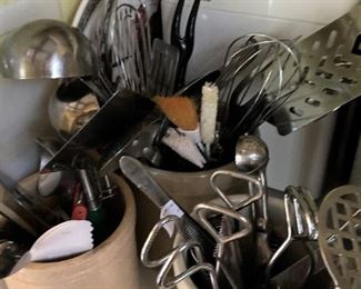 Many utensils