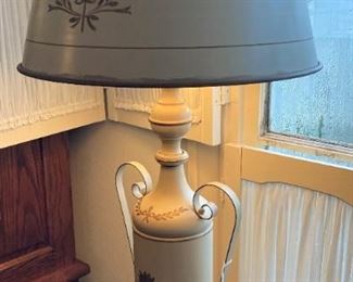 Vintage tole lamp
