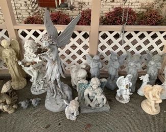 Garden statues 