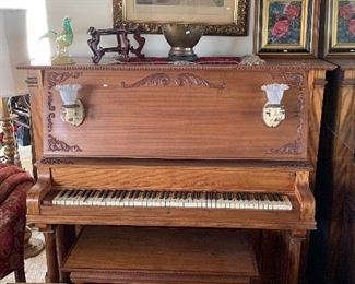 Stunning vintage Story and Clark upright piano