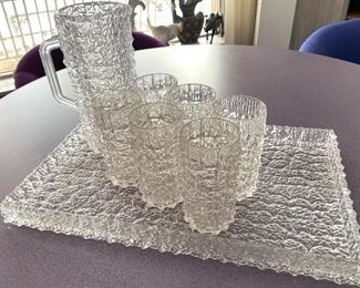 Vintage Textured Acrylic Beverage Serving Set.This fun retro set induces a pitcher, six glasses and coordinating tray. The tray measures 19" x 11.8" and the tumblers are 5.75" H 