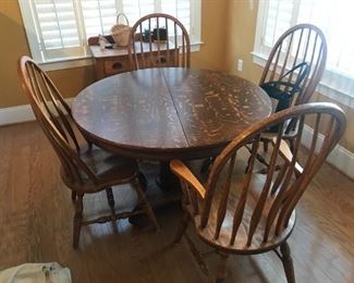 Antique Pedestal Table / 4 Chairs $ 236.00