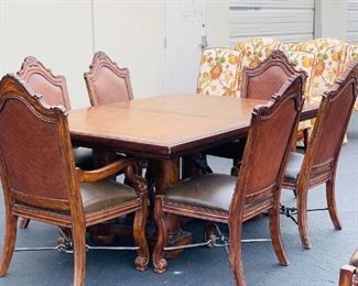 Solid Wood Dining Table with 2 leafs & 8 chairs 