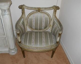 fRENC H BEDROOM CHAIR