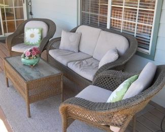 RATTAN WICKER SET EXCELLENT