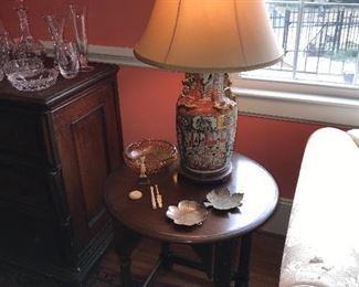 Pair of Rose Medallion lamps, pair round oak end tables