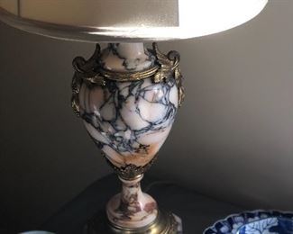 GORGEOUS ITALIAN MARBLE LAMP 