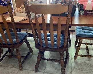 Maple dining/kitchen table, 6 chairs