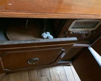 #3	Old Radio Cabinet w/Radio & Phonograph (not working) 35x17.5x35	$75 
