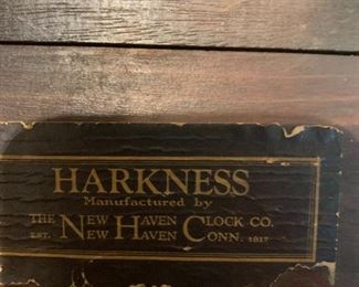 #67	Wood Mantle Clock - New Haven Clock Co. (no key)  21x10T	 $75.00 
