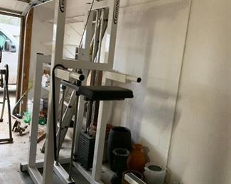 #167	Legend Weight Machine	 $200.00 - You Move
