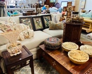 Coffee table with inlaid mother of pearl