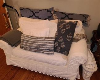 Loveseat & Decorative Pillows