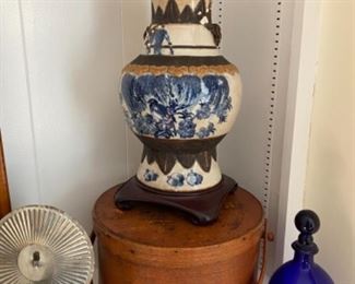 Shaker bucket, Chinese vase