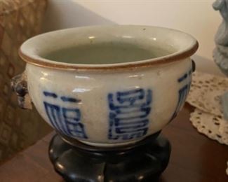 19th c small Chinese bowl