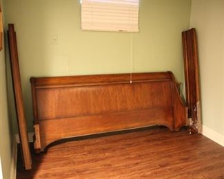 King sleigh bed