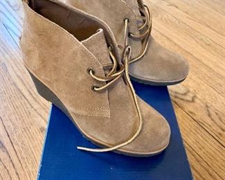 $40 - NEW IN BOX Sperry suede boots with leather laces; size 7