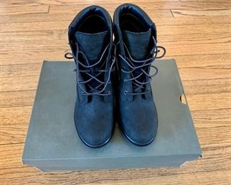 $30 - Timberland black boots - nearly new - size 7