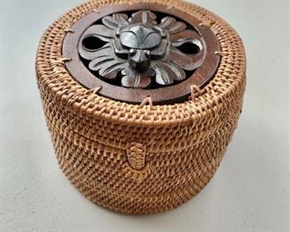 $20 - Hand woven basket with decorative lid