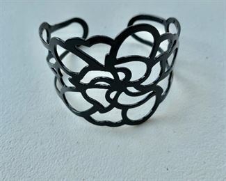 $12 - Metal filigree cuff bracelet