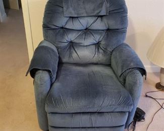 Lazy Boy Lift Chair with Remote