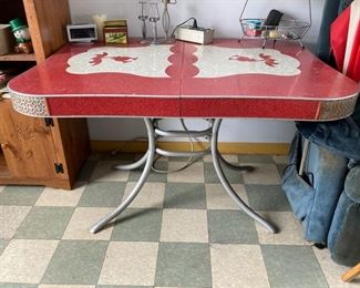 151 Vintage Kitchen Table