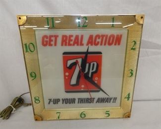 15IN 7UP GET REAL ACTION CLOCK 