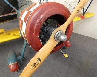 VIEW 3 FRONT AIRPLANE PROPELLER 