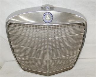 26X24 MERCEDES BENZ GRILL 