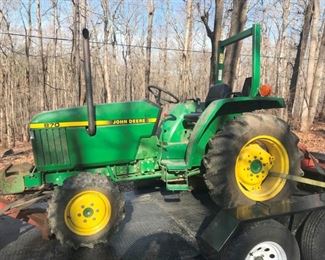 JOHN DEERE 870 4X4 TRACTOR 