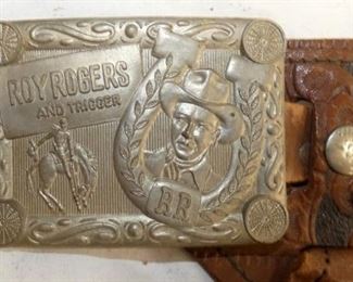 VIEW 3 CLOSEUP W/ ROY ROGERS BUCKLE 