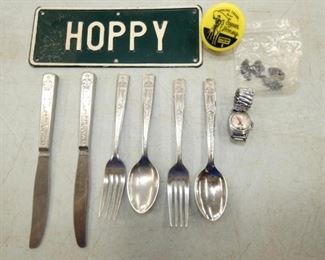 HOPPY SIGN, NIGHTLIGHT,FLATWARE,WATCH 