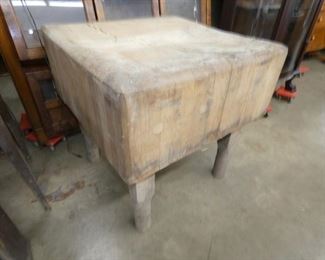 VIEW 2 SOLID BUTCH BLOCK TABLE 