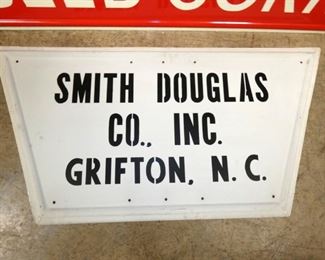 VIEW 2 BOTTOM SIGN W/ DEALER GRIFTON NC 