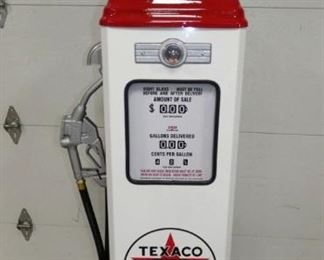 VIEW 2 OTHERSIDE REPLICA TEXACO PUMP 