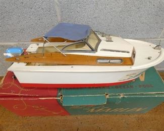 VIEW 2 WOODEN MARLIN BOAT MODEL 