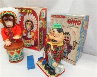 VIEW 2 CHIMP & GINO TOYS 