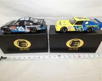 ELITE 1:24 SCALE NASCAR COLL. CARS 