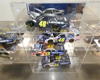 COLLECTION 1:24 SCALE NASCAR CARS 