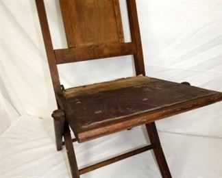 OLD DUKE CIGARETTE'S WOODEN CHAIR 