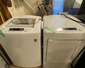 Gently used 2015 washer dryer set LG