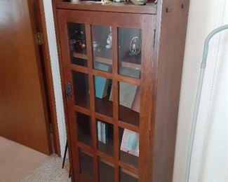 2008 Stickley one door bookcase