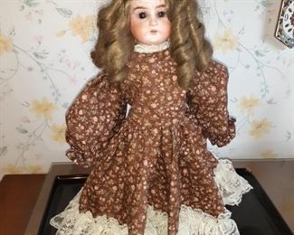 Lilly amand doll