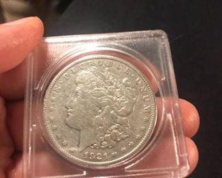 1921 Silver Pluribus UNUM Dollar its 90% silver 