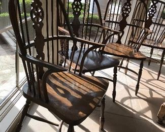 Set of 8 Windsor arm chairs, signed Thomas Glenister, High Wycombe, England