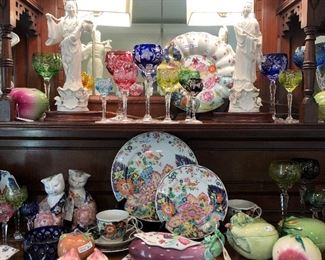 Set your Easter table with an explosion of beautiful COLOR this year!